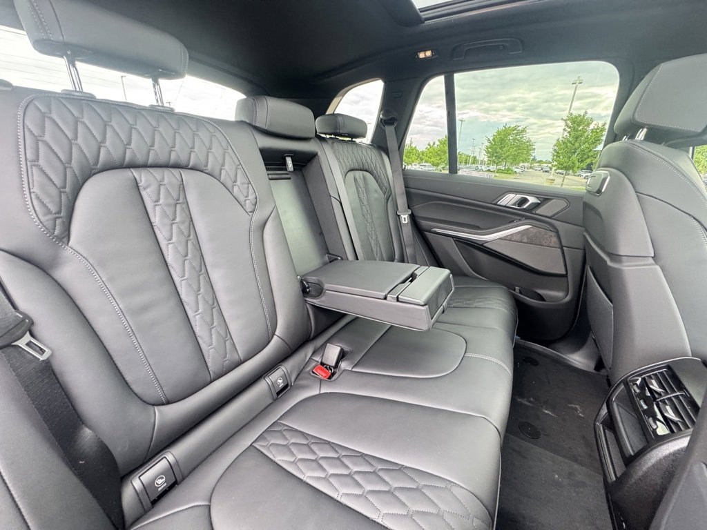 Used 2026 BMW X5 xDrive50e w/ Premium Package image 22