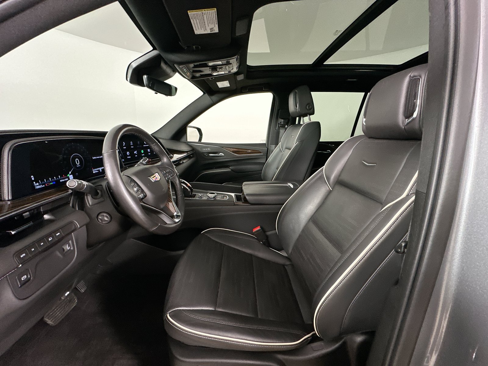 Used 2023 Cadillac Escalade Premium Luxury w/ LPO, Radiant Package AWD/4WD image 34