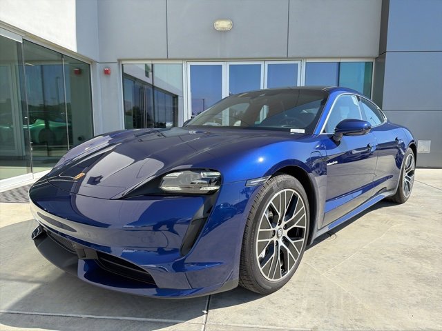 Used 2020 Porsche Taycan Turbo image 3