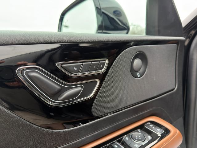 Used 2023 Lincoln Aviator Grand Touring w/ Elements Package Plus image 23