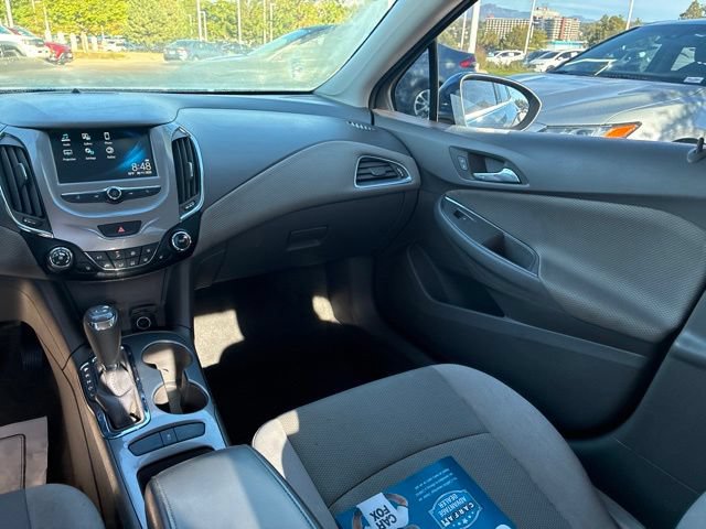 Used 2017 Chevrolet Cruze LT w/ Convenience Package FWD image 27