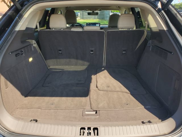 Used 2023 Lincoln Nautilus Reserve AWD/4WD image 29