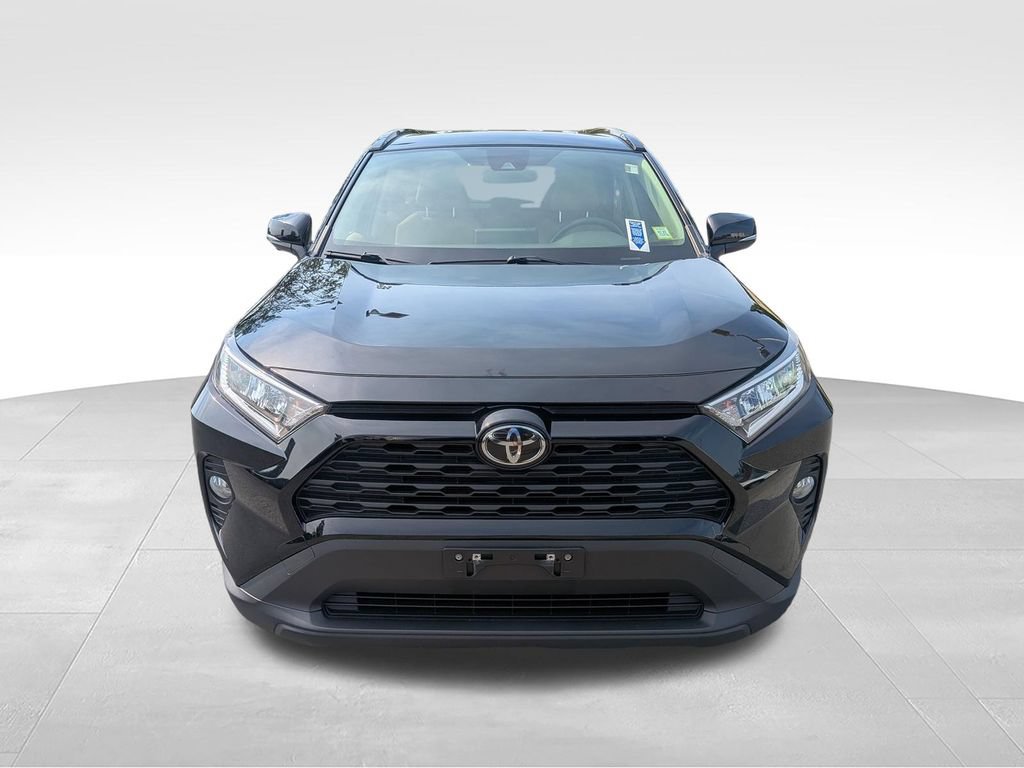 Used 2020 Toyota RAV4 XLE w/ All Weather Liner Package AWD/4WD image 6