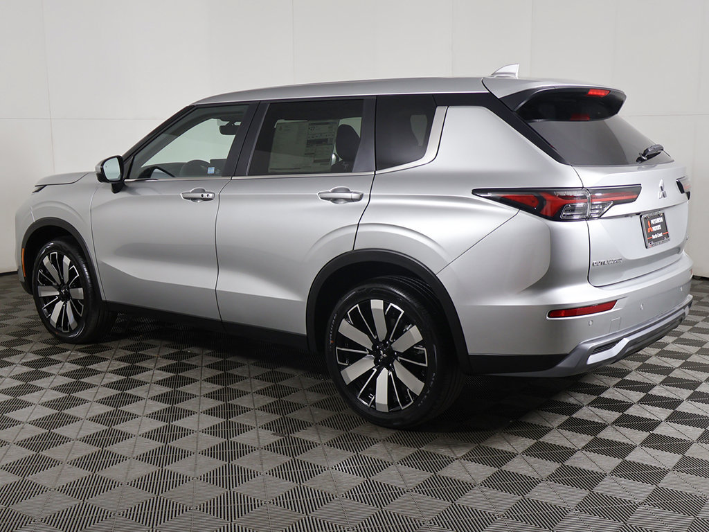 New 2027 Mitsubishi Outlander SE AWD/4WD image 17