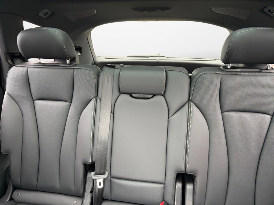 New 2026 Audi Q7 3.0T Premium Plus image 12