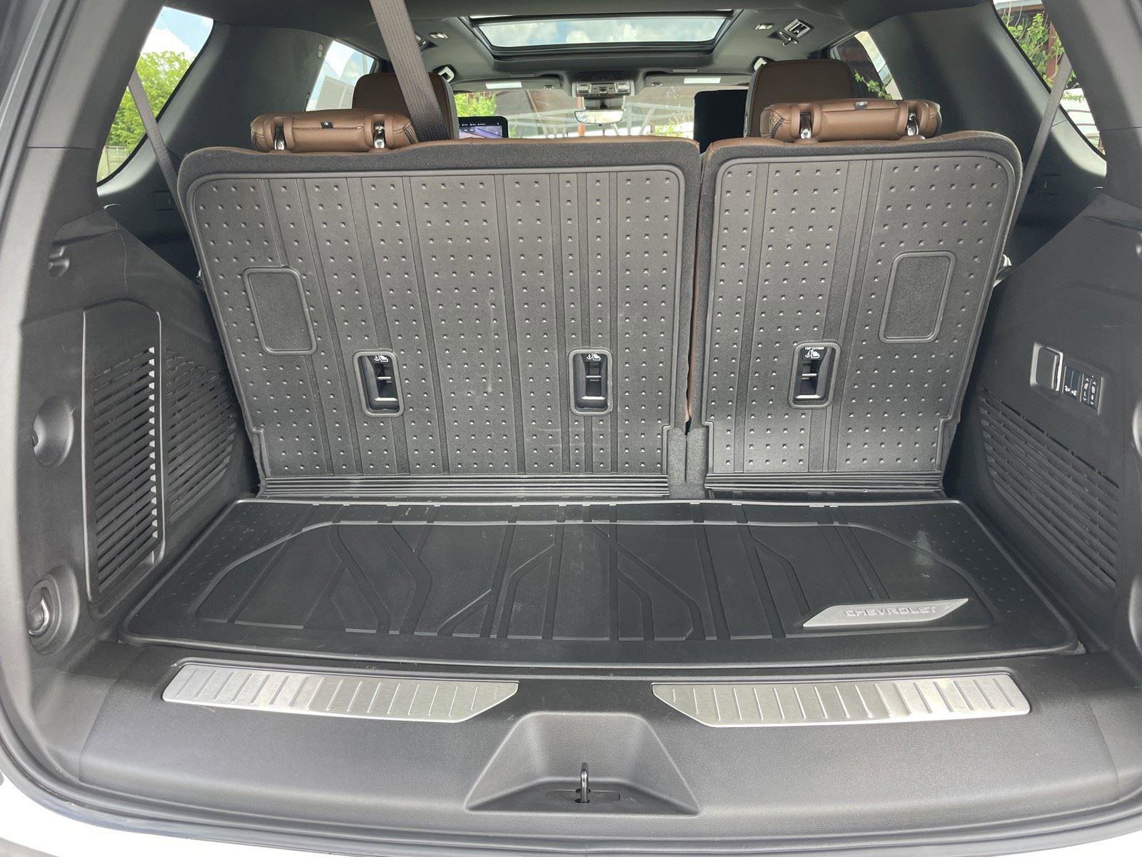 Used 2025 Chevrolet Tahoe High Country image 30