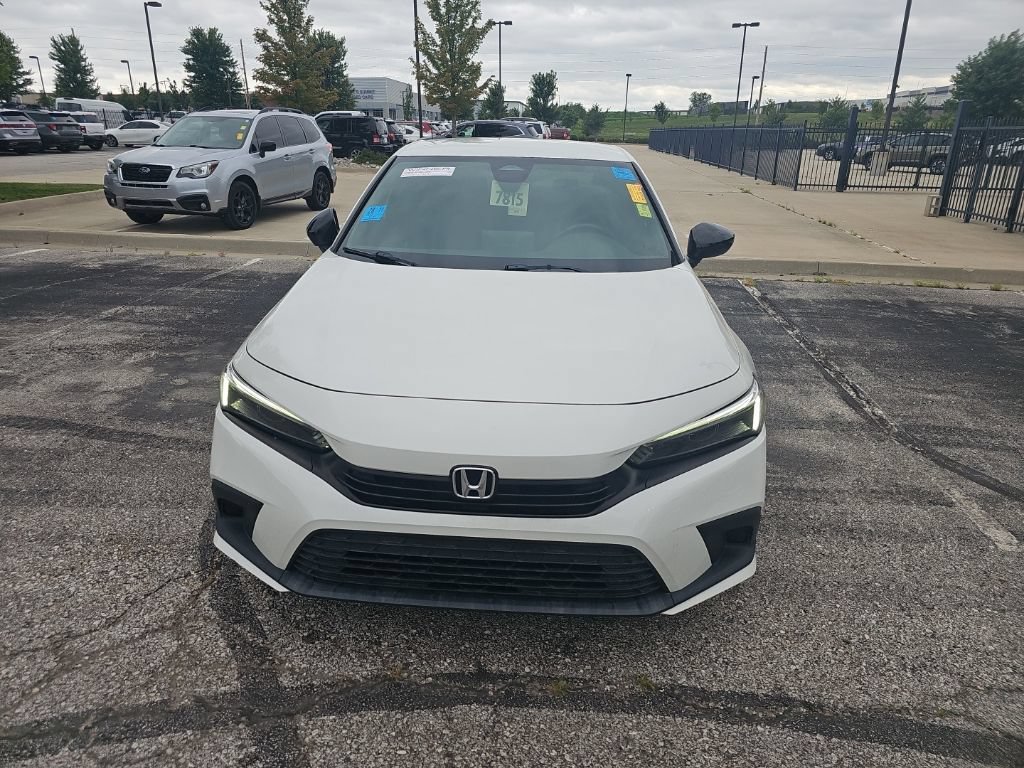 Used 2024 Honda Civic Sport image 2