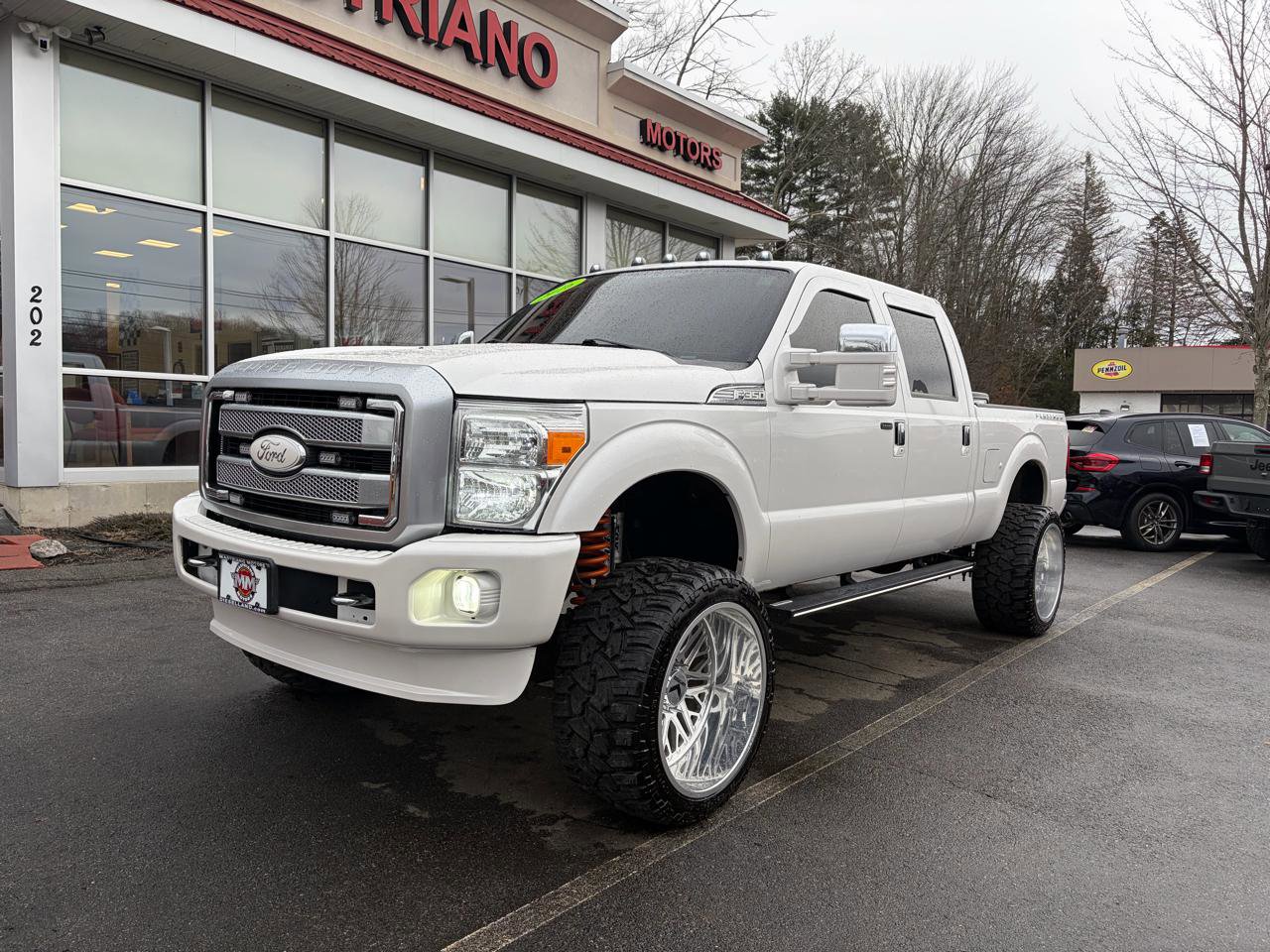 Used 2016 Ford F350 Platinum AWD/4WD image 2
