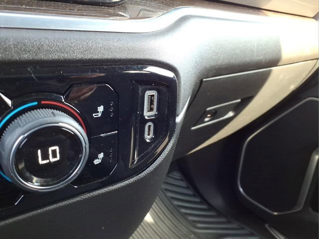 Used 2022 Chevrolet Silverado 1500 LT AWD/4WD image 24