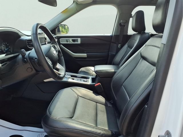 Used 2021 Ford Explorer Limited w/ Equipment Group 301A AWD/4WD image 13