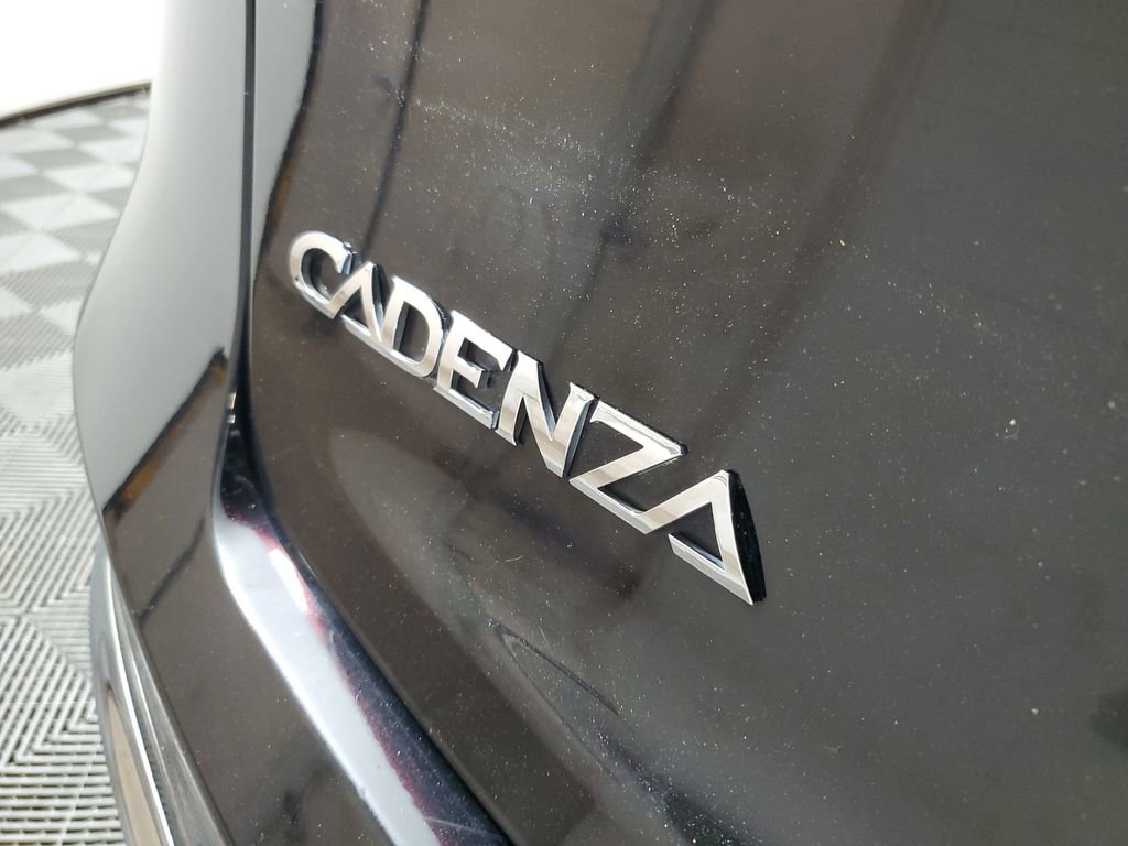 Used 2014 Kia Cadenza Premium w/ Luxury Package FWD image 7