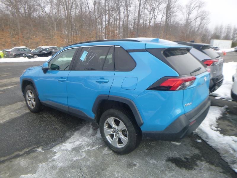 Used 2019 Toyota RAV4 XLE w/ Carpet Mat Package image 4