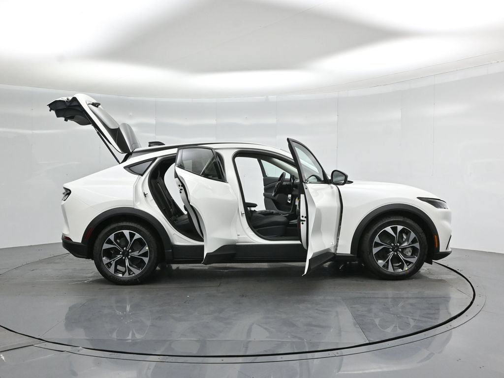 New 2026 Ford Mustang Mach-E Select RWD image 4