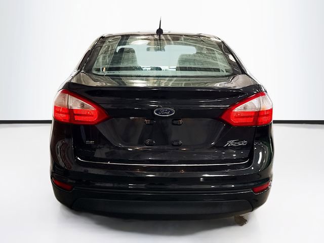 Used 2014 Ford Fiesta SE image 7