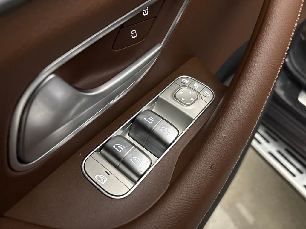 Used 2025 Mercedes-Benz GLS 450 4MATIC image 15