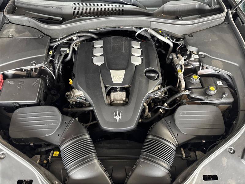 Used 2018 Maserati Levante AWD/4WD image 23