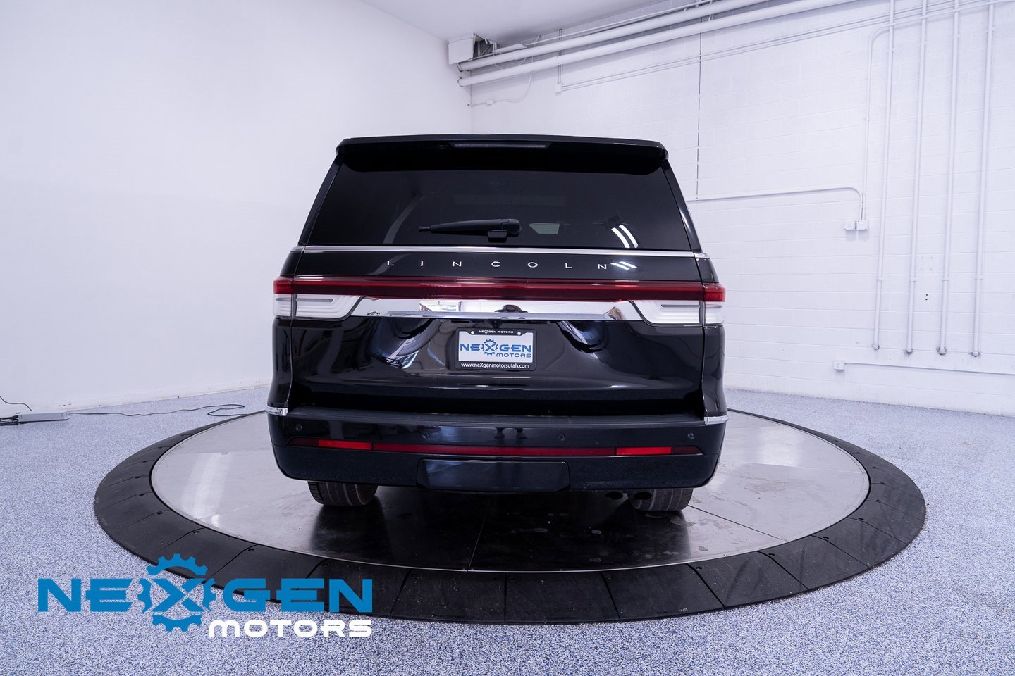 Used 2022 Lincoln Navigator Reserve image 35