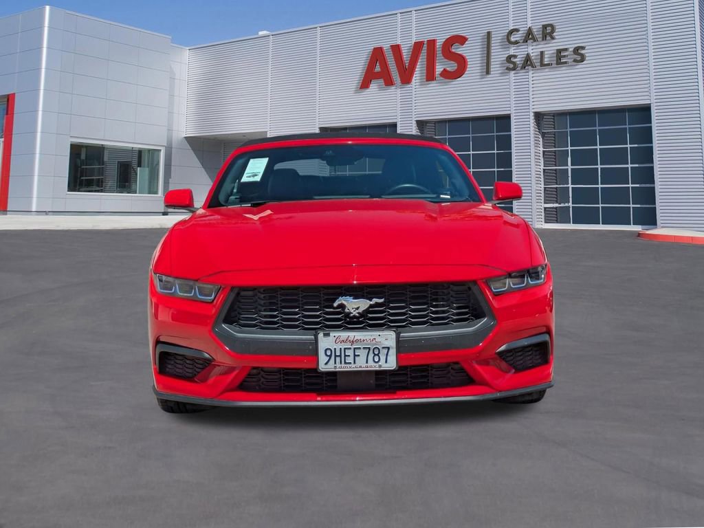 Used 2024 Ford Mustang Convertible image 2