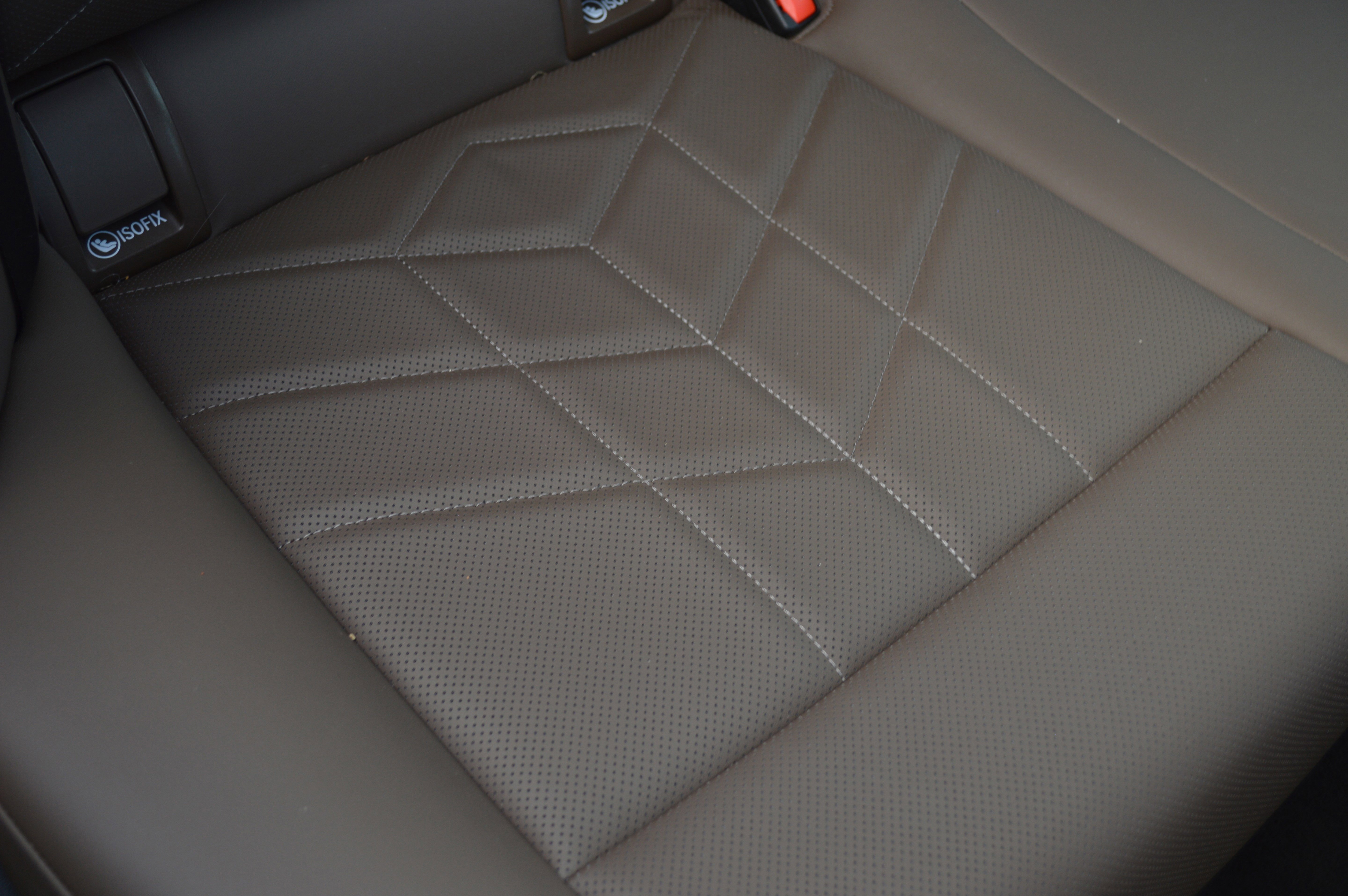 Used 2025 BMW 530i xDrive w/ Premium Package image 34