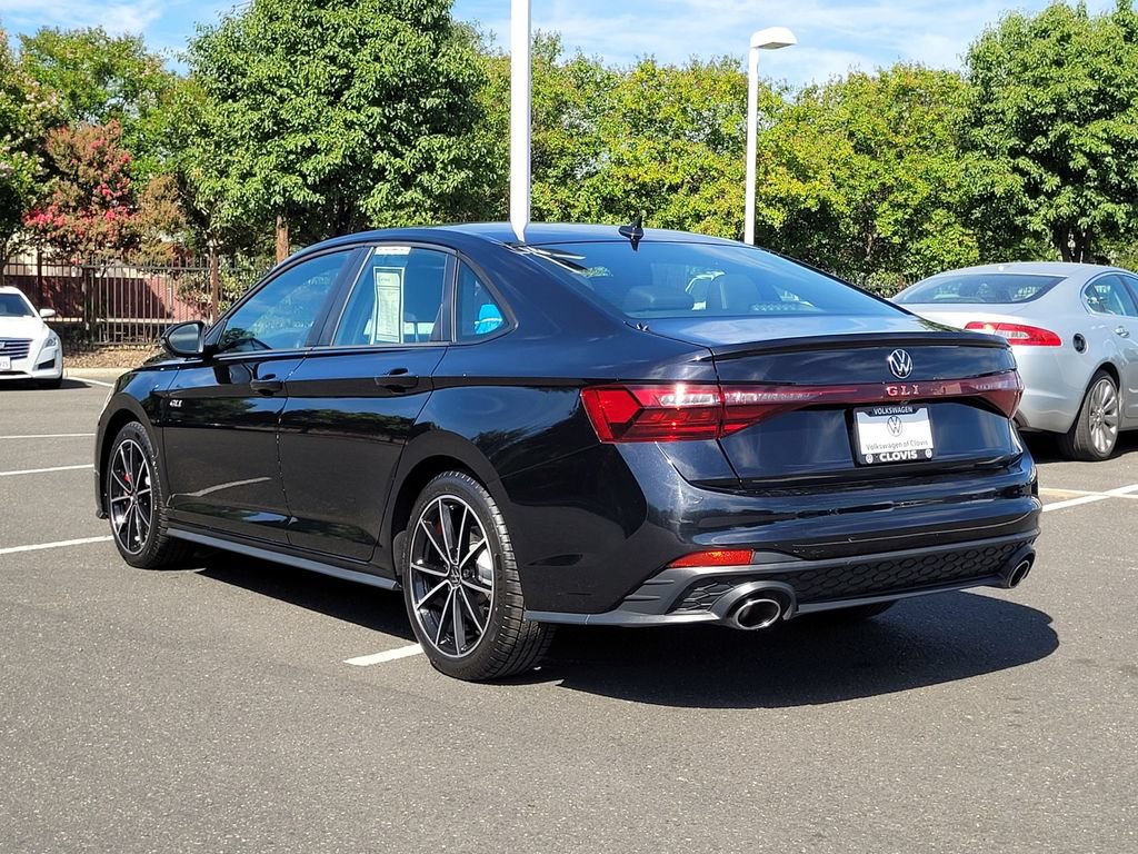 Used 2025 Volkswagen Jetta GLI Autobahn FWD image 8