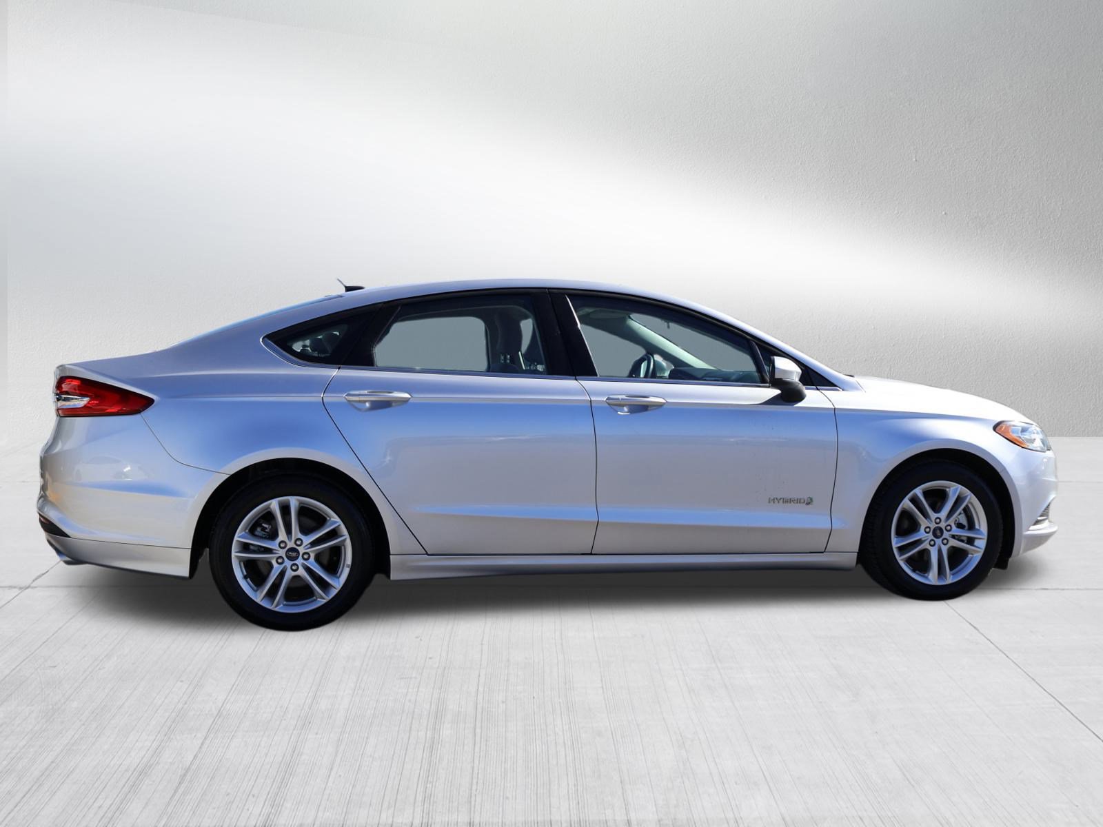 Used 2018 Ford Fusion S image 8