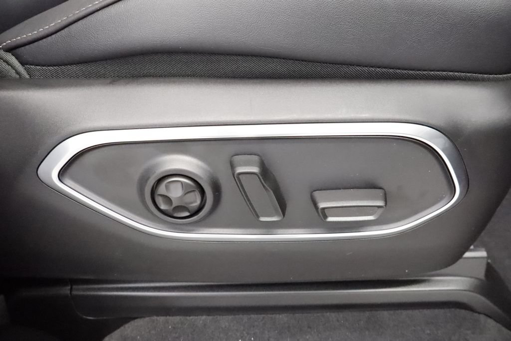 New 2026 Jeep Grand Wagoneer Limited AWD/4WD image 8