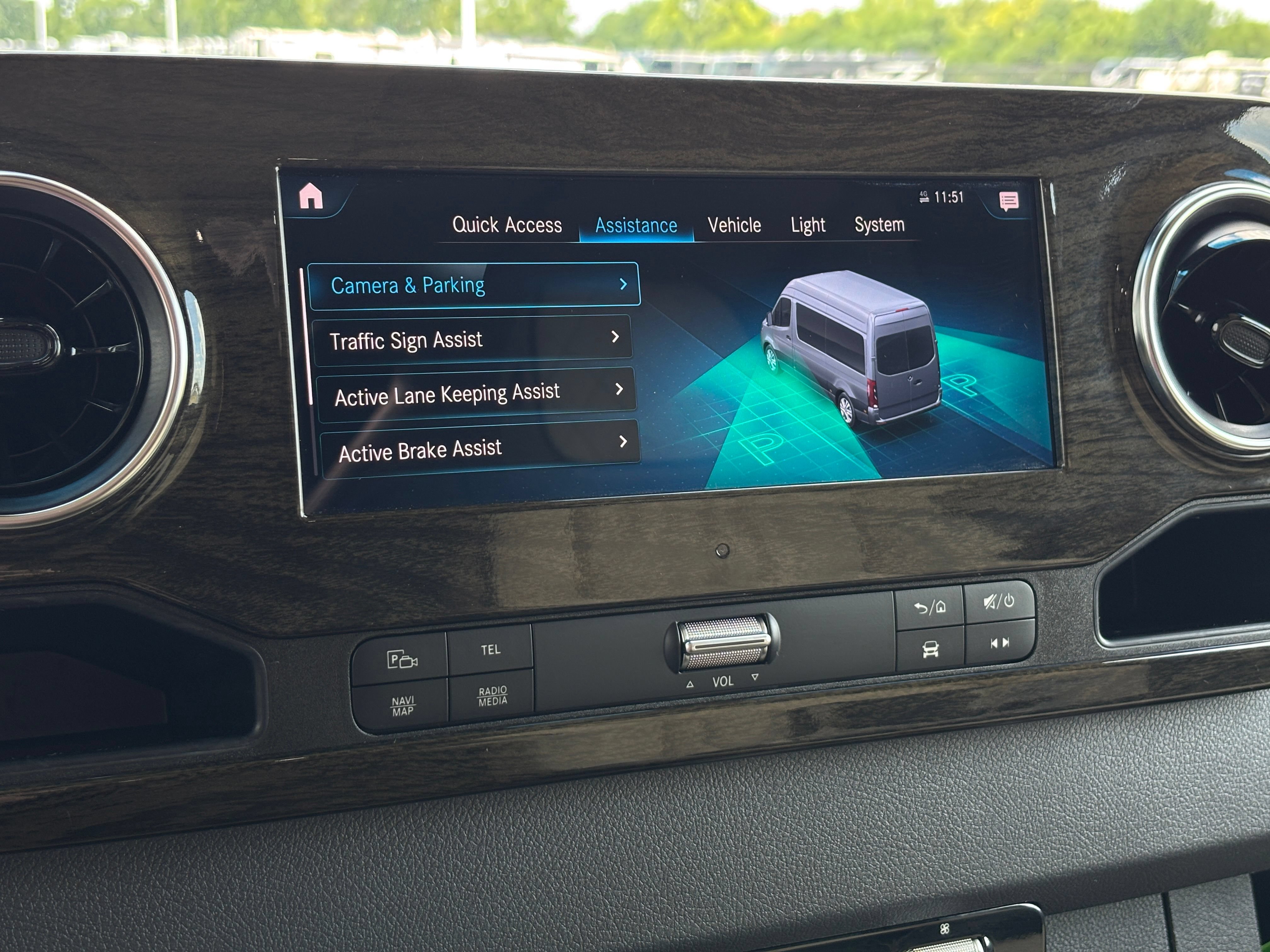 Used 2020 Mercedes-Benz Sprinter 2500 w/ Windows All Around Package image 37