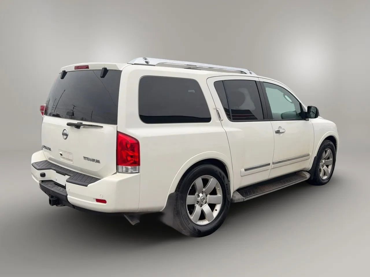Used 2010 Nissan Armada Titanium AWD/4WD image 5