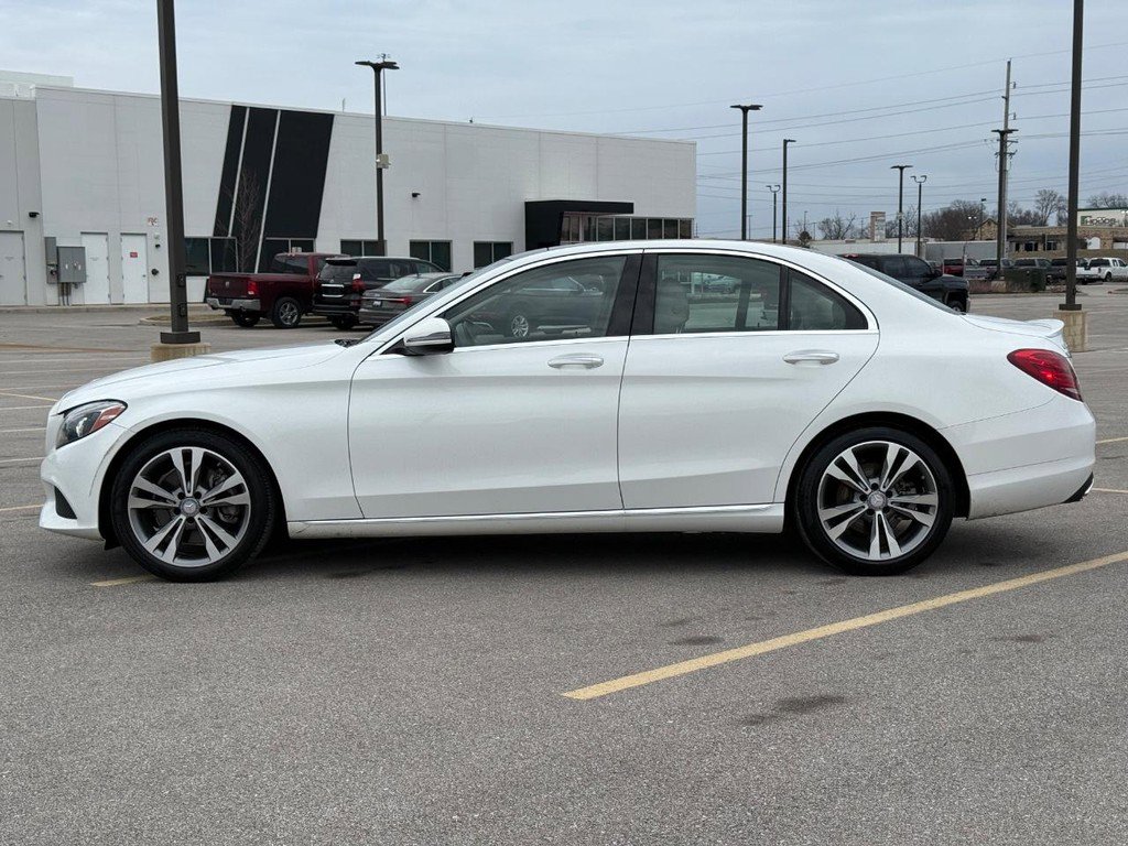 Used 2016 Mercedes-Benz C 300 Sedan image 2