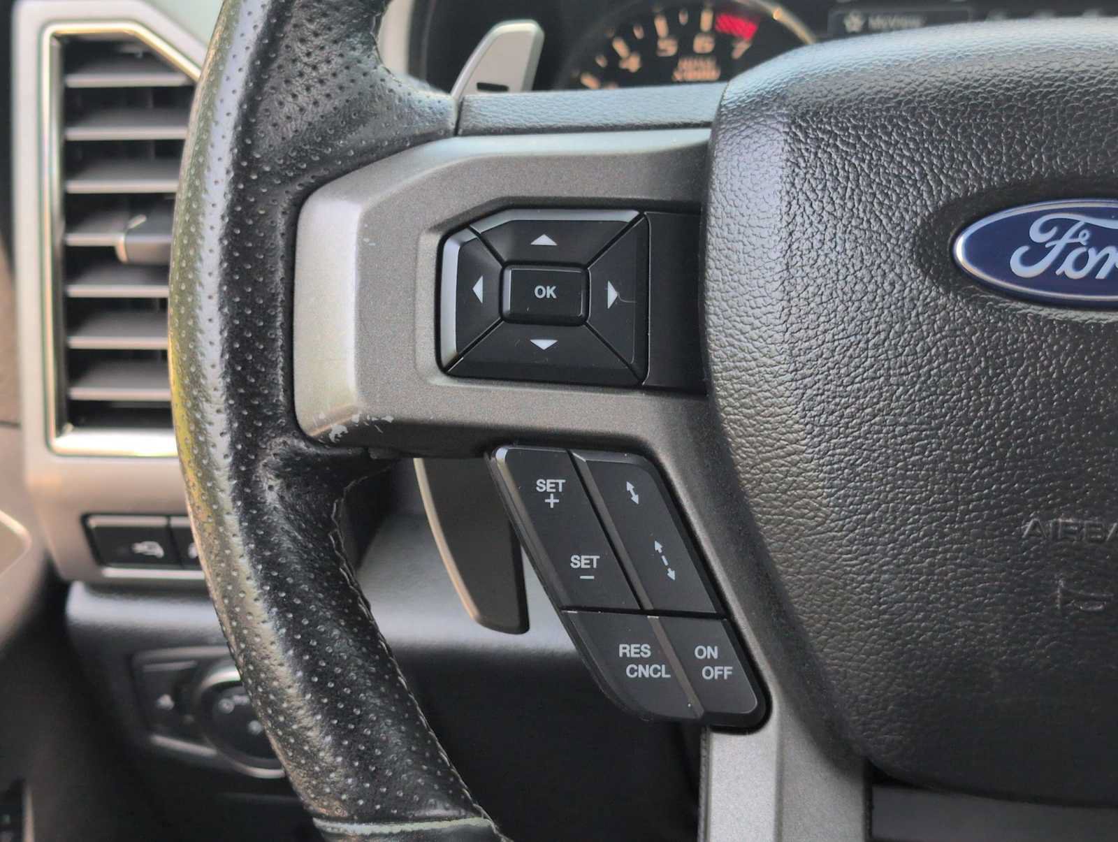 Used 2017 Ford F150 Raptor w/ Equipment Group 802A Luxury AWD/4WD image 23