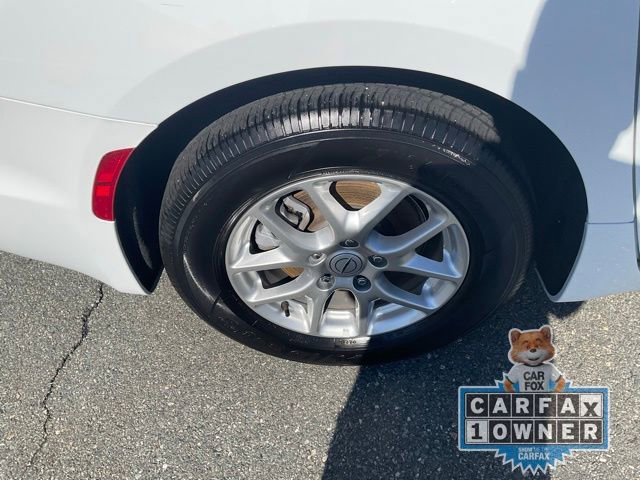 Used 2025 Chrysler Pacifica Select FWD image 7