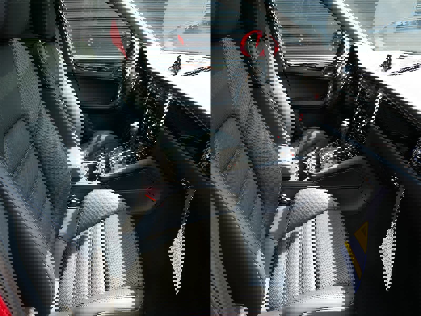 New 2025 Porsche Macan S image 28