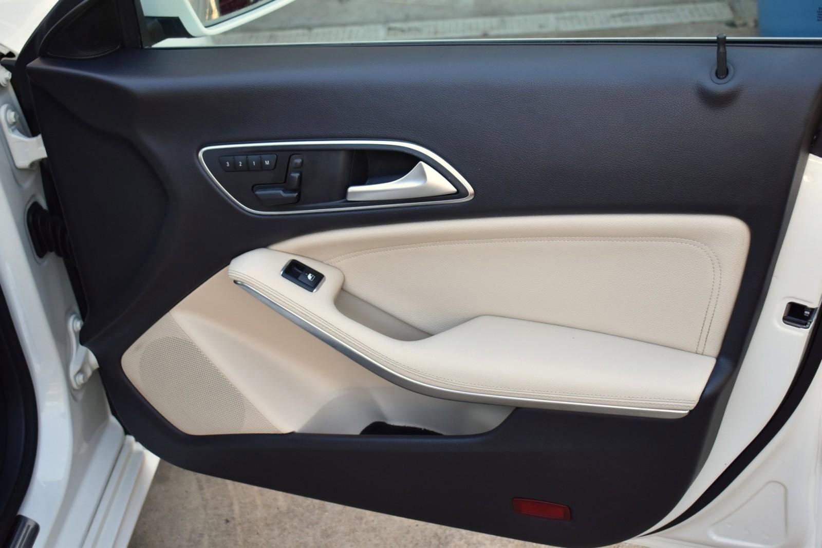 Used 2015 Mercedes-Benz CLA 250 image 44