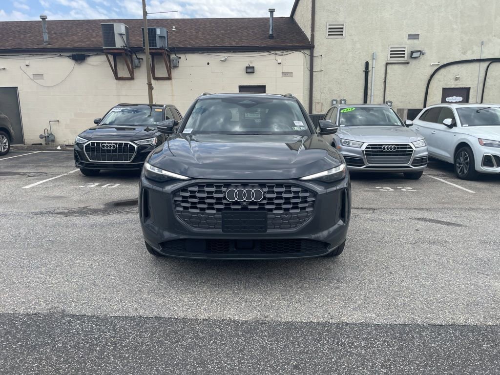 Used 2025 Audi Q5 Premium Plus w/ Premium Plus image 9