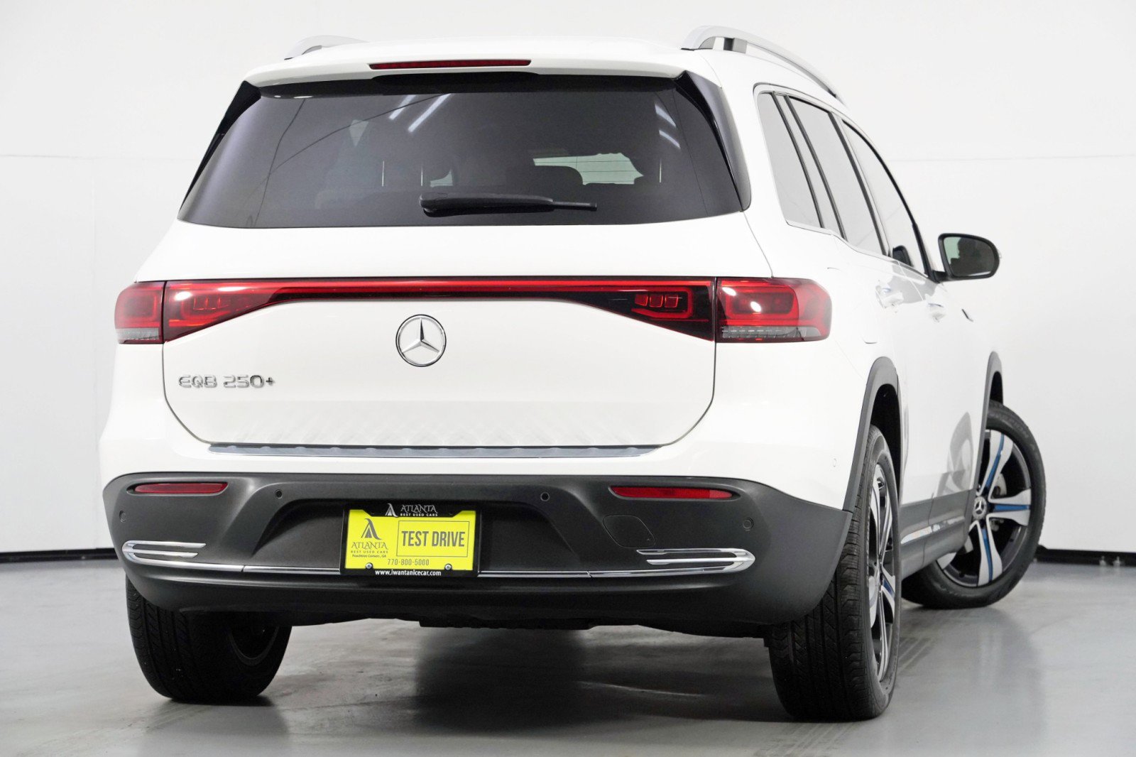 Used 2023 Mercedes-Benz EQB 250+ EQB 250+ w/ Exclusive Package image 4