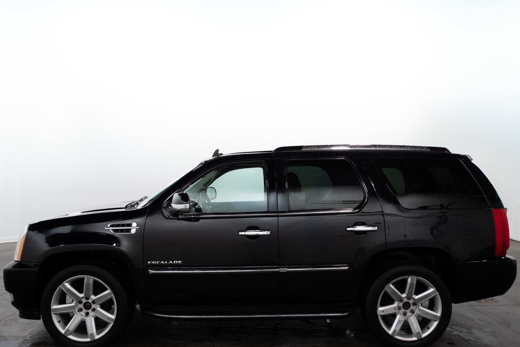 Used 2014 Cadillac Escalade Luxury AWD/4WD image 5