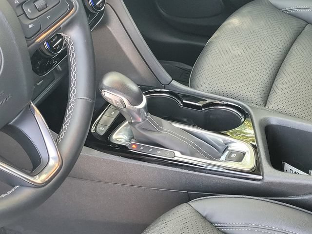 Used 2023 Buick Encore GX Essence w/ Experience Buick Package FWD image 23