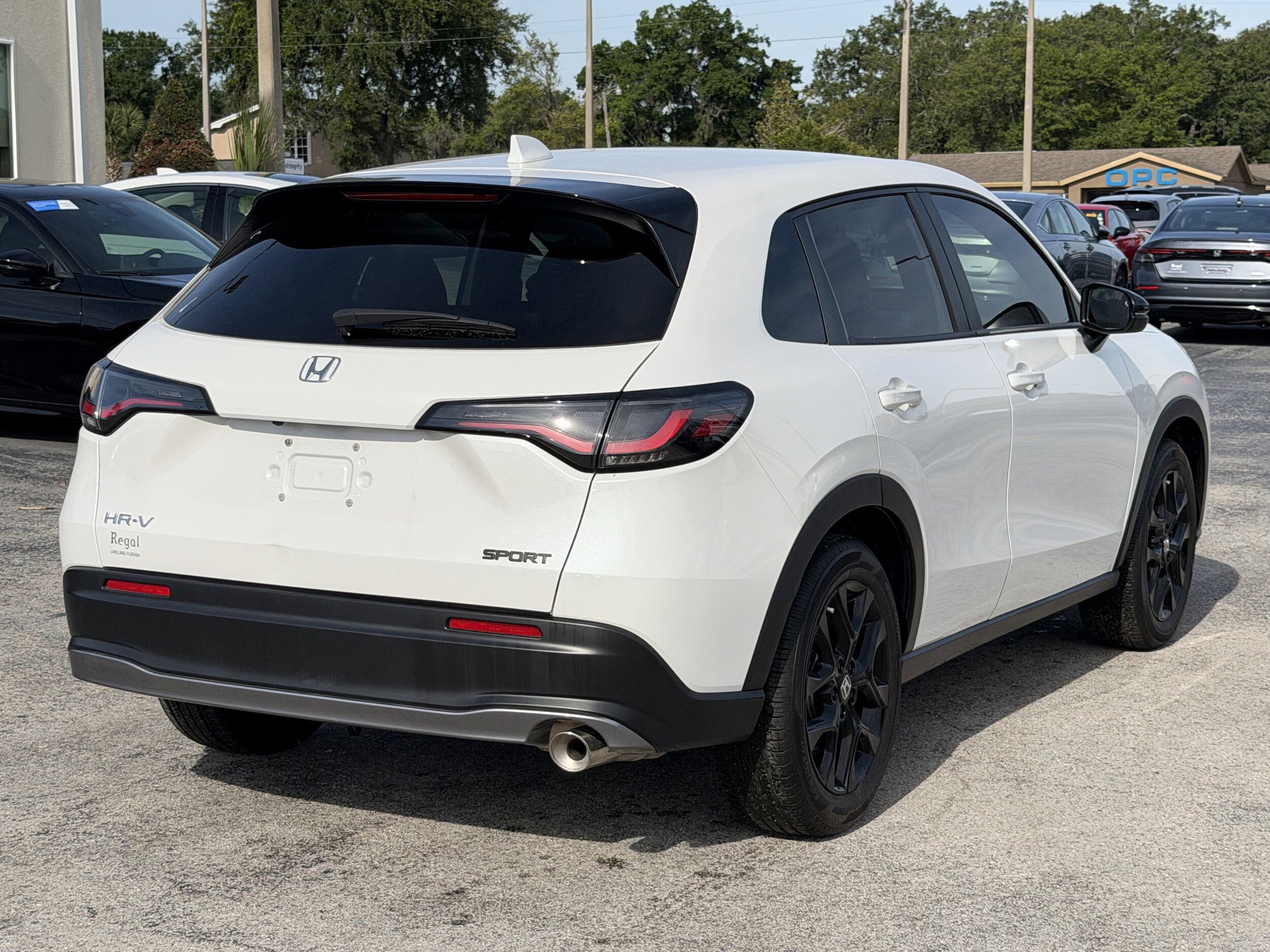 Used 2025 Honda HR-V Sport image 5