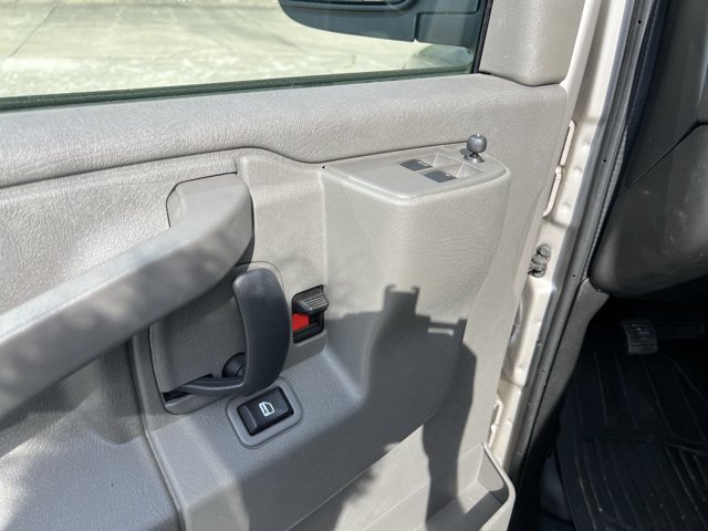 Certified 2024 Chevrolet Express 2500 Extended RWD image 24