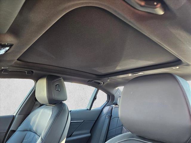 Certified 2025 BMW i5 xDrive40 w/ Executive Package image 22