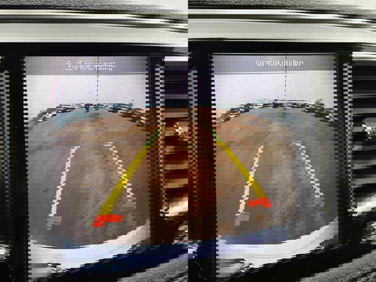 Used 2018 Chrysler Pacifica Limited image 27