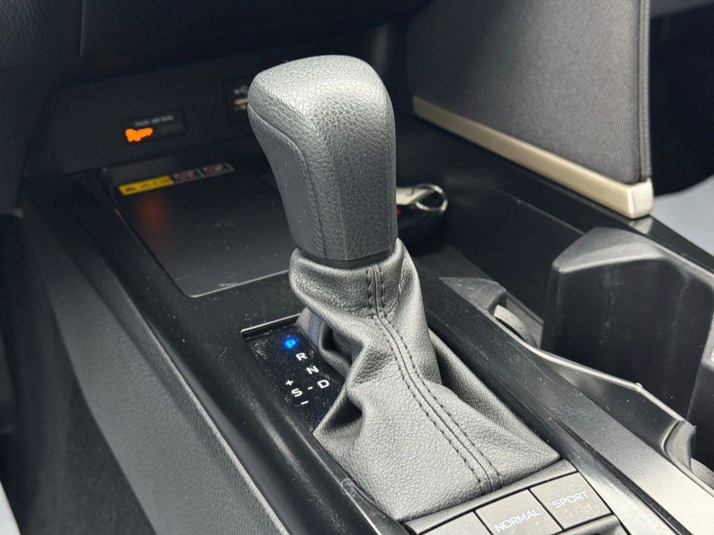 Certified 2025 Toyota Camry LE image 41