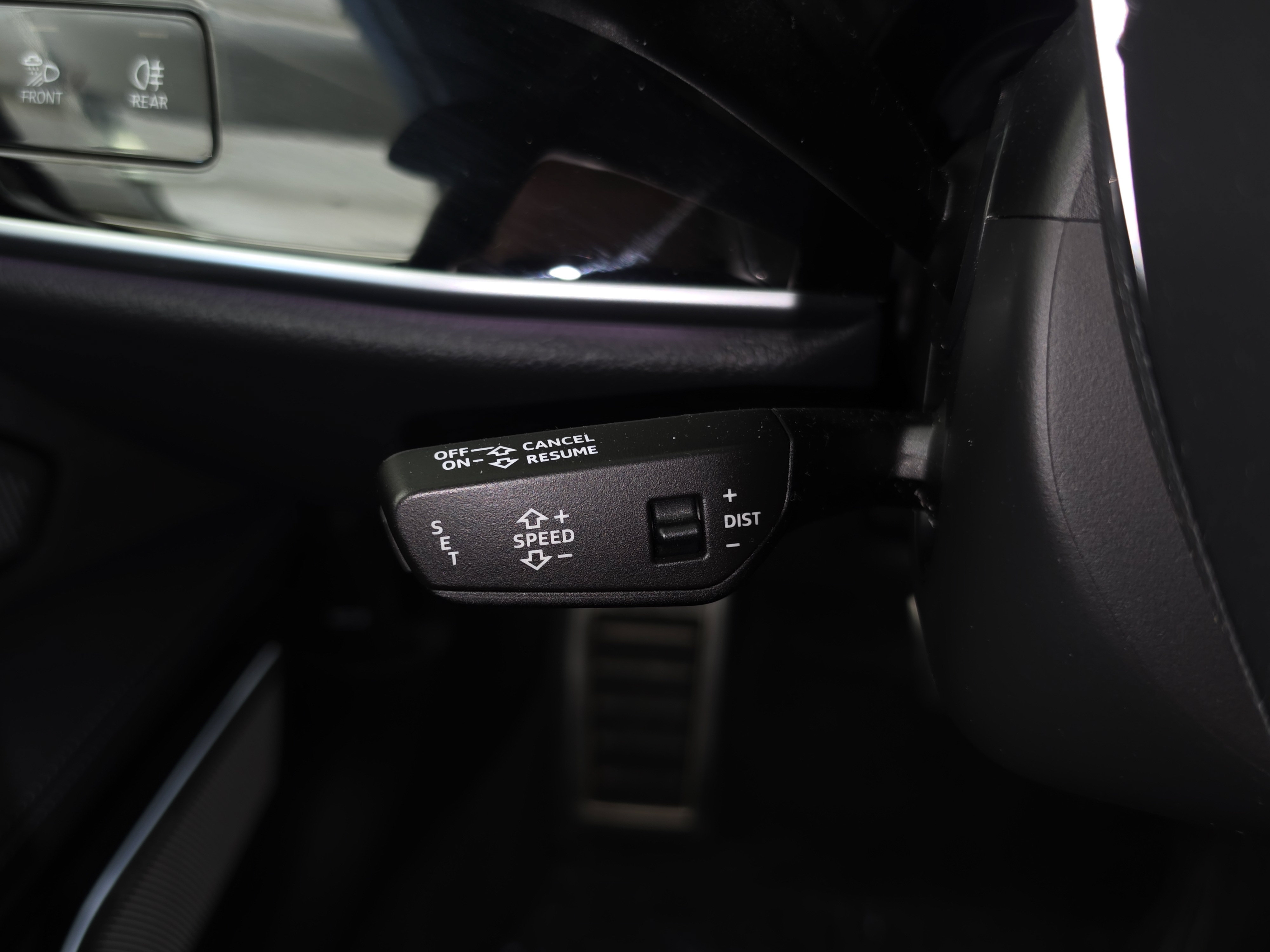 Used 2022 Audi S8 w/ S8 Comfort Plus Package AWD/4WD image 40