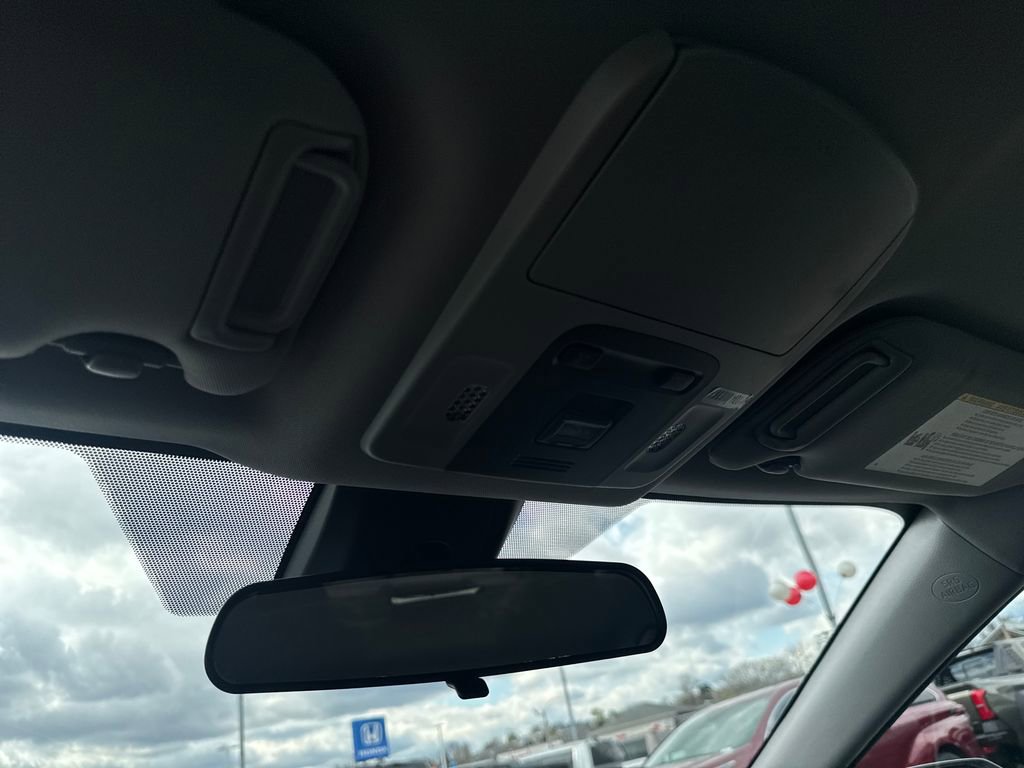 Used 2023 Toyota Camry LE image 27