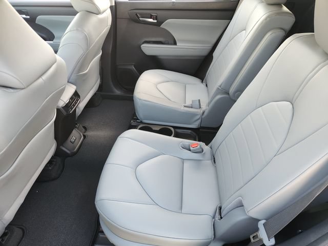 New 2026 Toyota Highlander XLE AWD/4WD image 26