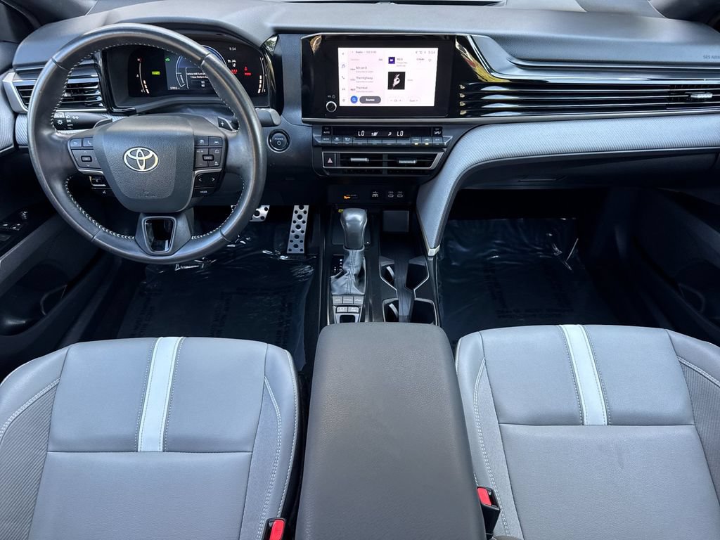 Used 2025 Toyota Camry SE w/ Convenience Package FWD image 17