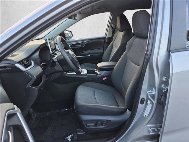 Certified 2025 Toyota RAV4 XLE FWD image 16