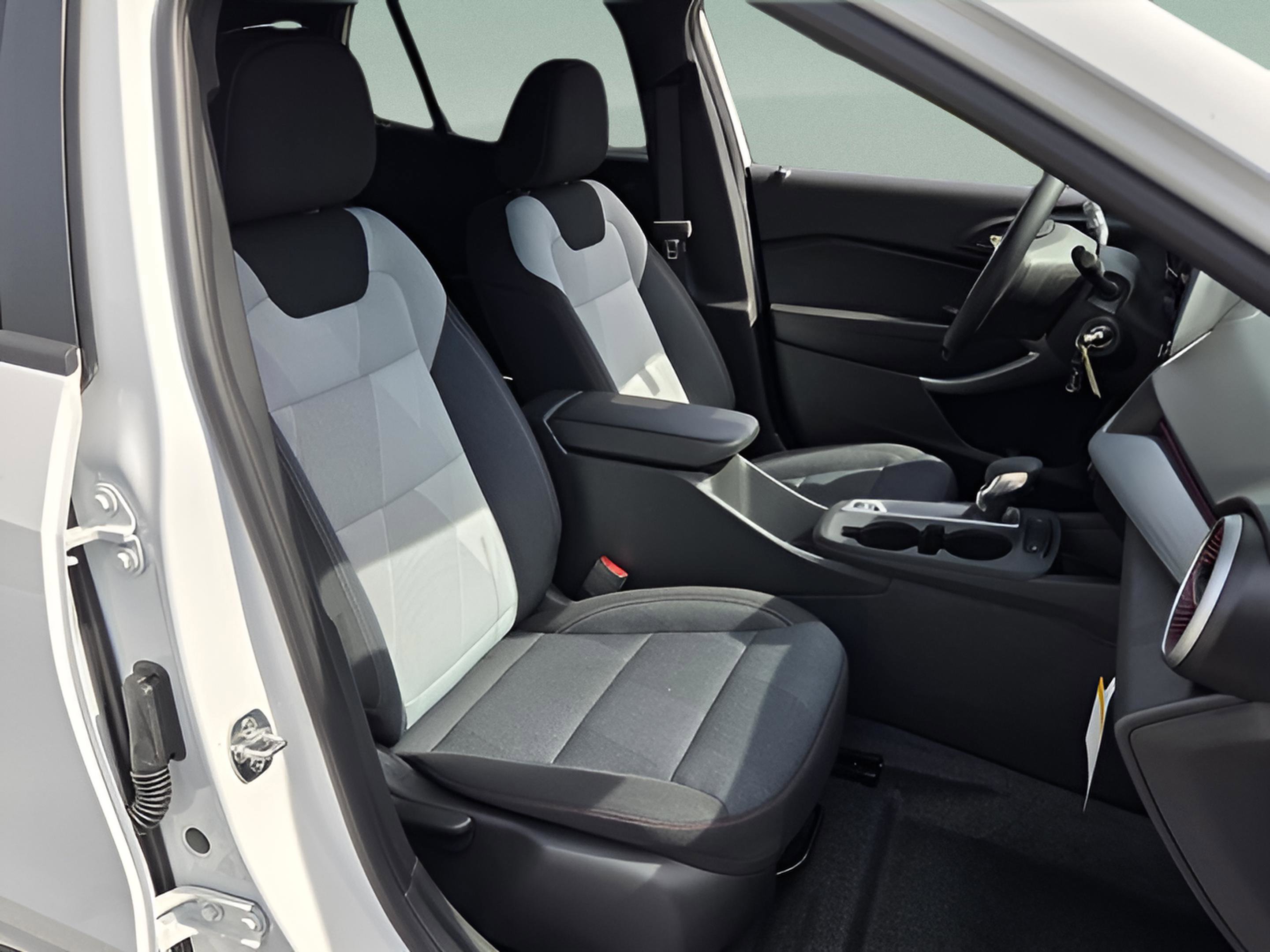 New 2026 Chevrolet Trax RS FWD image 22