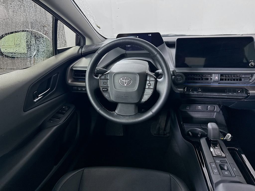 Used 2025 Toyota Prius XLE image 20