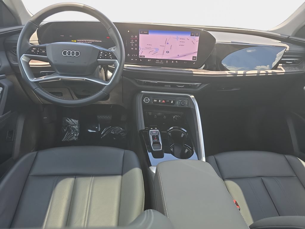 Certified 2025 Audi Q5 Premium w/ Convenience Package AWD/4WD image 9